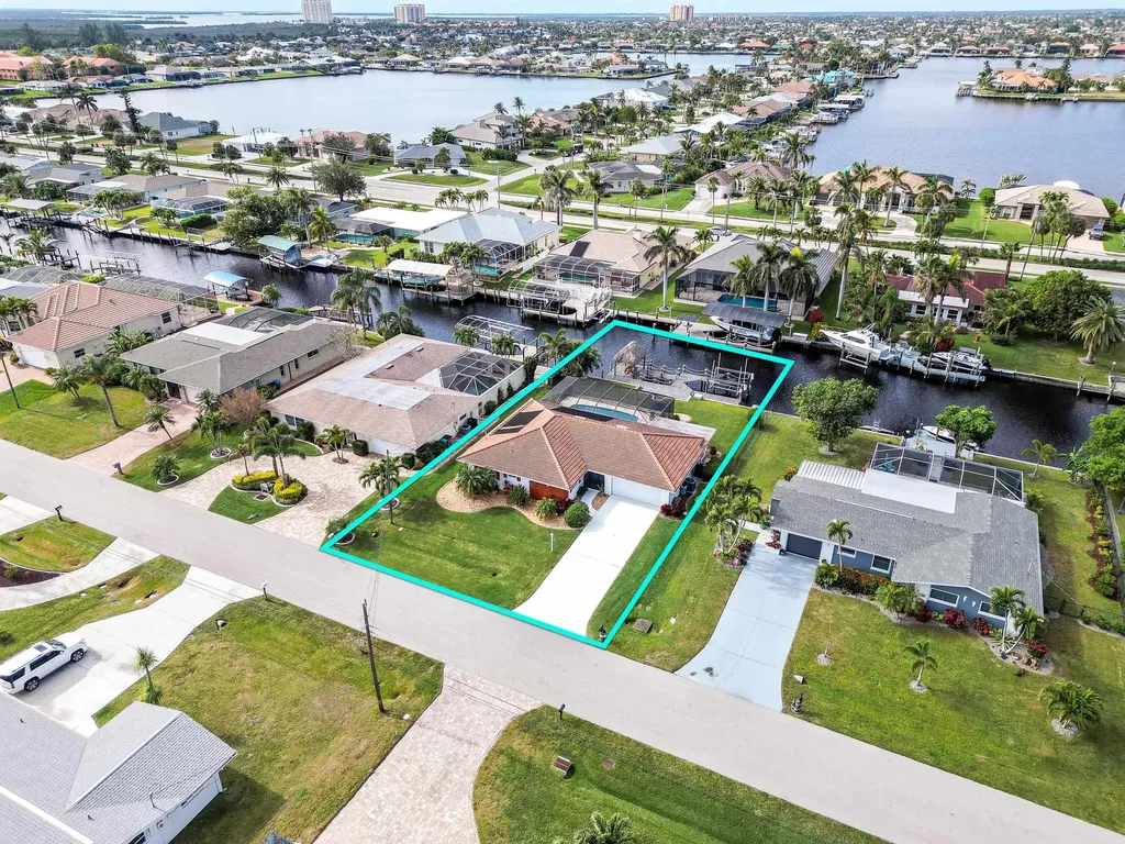 5244 SW 3rd Avenue Cape Coral FL 33914