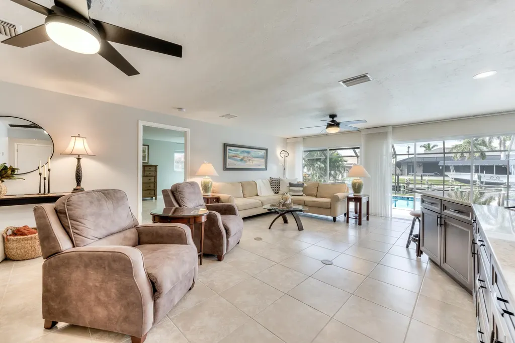 5244 SW 3rd Avenue Cape Coral FL 33914