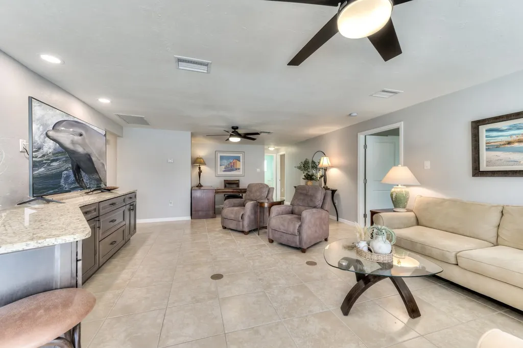 5244 SW 3rd Avenue Cape Coral FL 33914