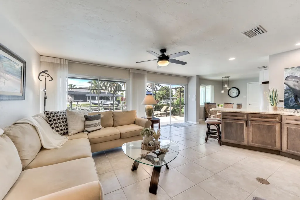 5244 SW 3rd Avenue Cape Coral FL 33914