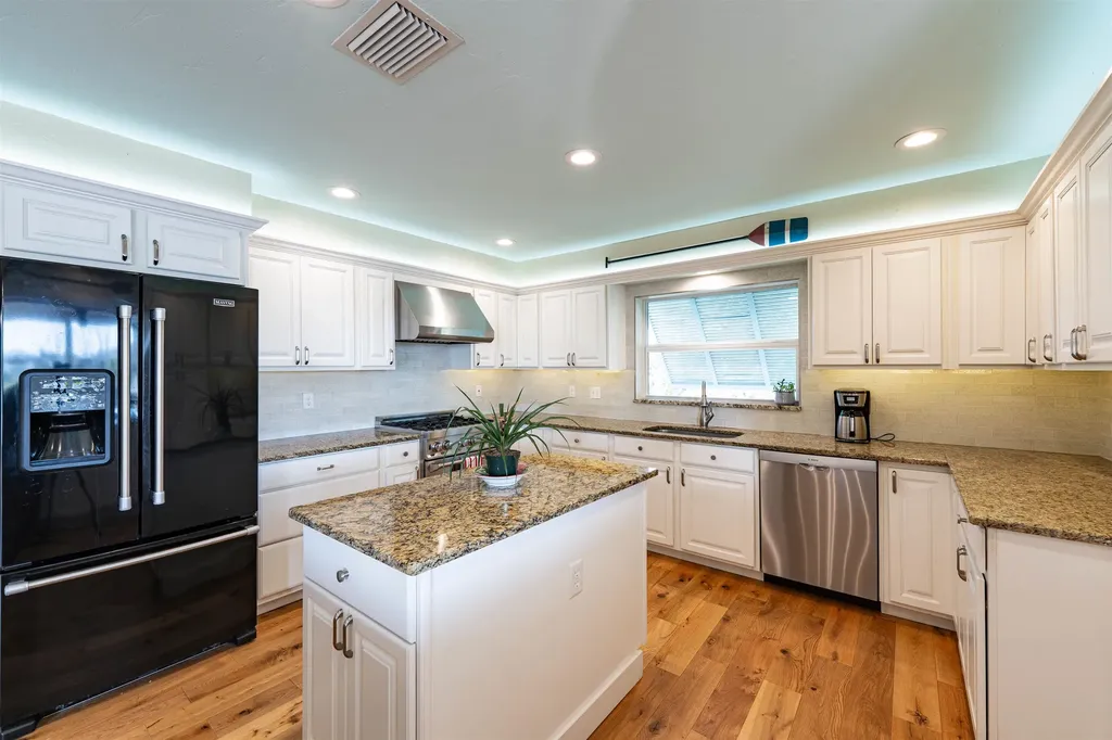 3131 Twin Lakes Lane Sanibel FL 33957