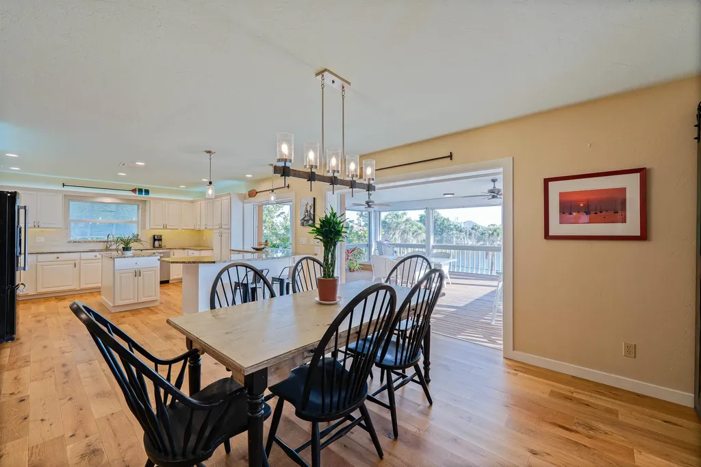 3131 Twin Lakes Lane Sanibel FL 33957