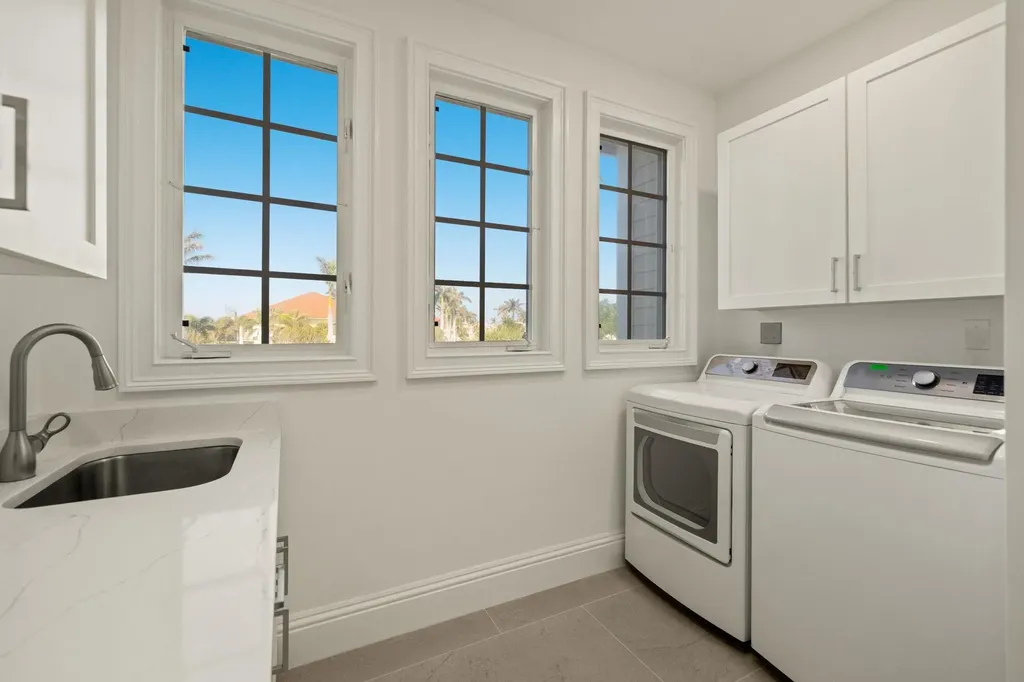 865 Birdie View Point Sanibel FL 33957