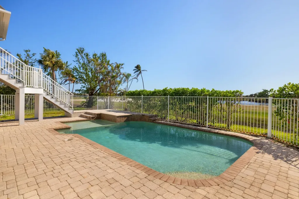 865 Birdie View Point Sanibel FL 33957