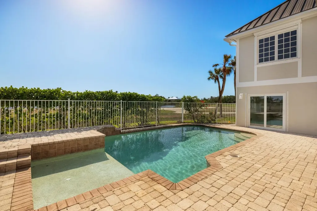 865 Birdie View Point Sanibel FL 33957