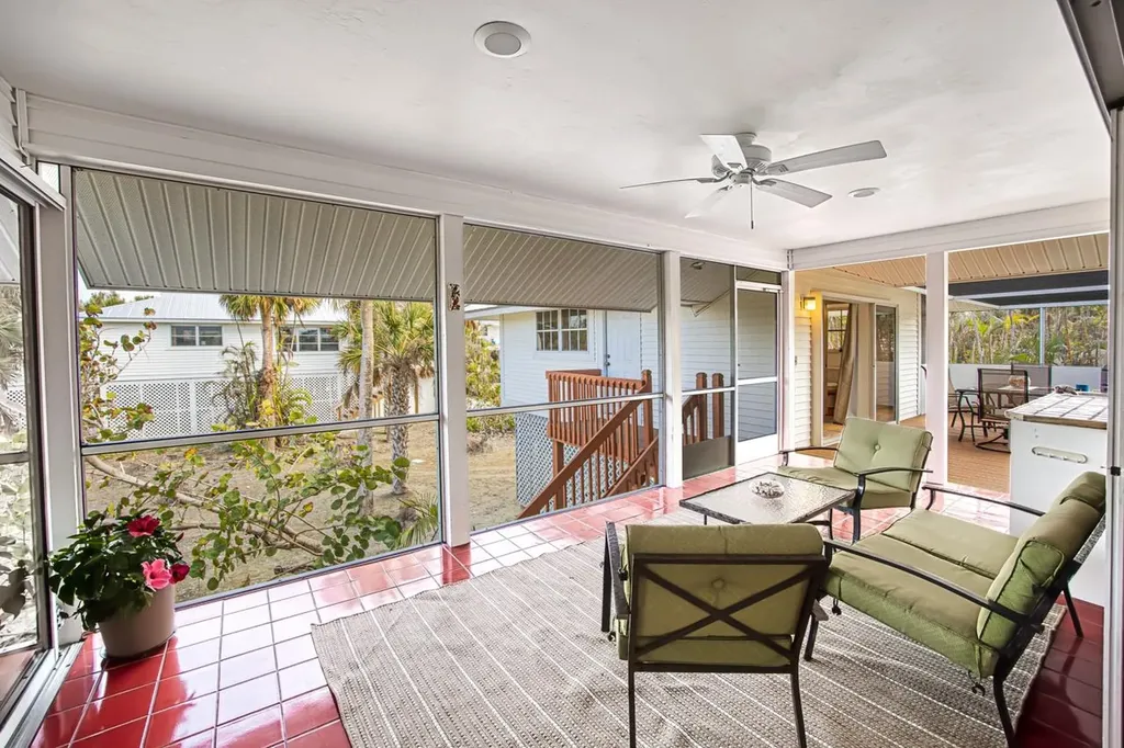 220 Palm Lake Drive Sanibel FL 33957