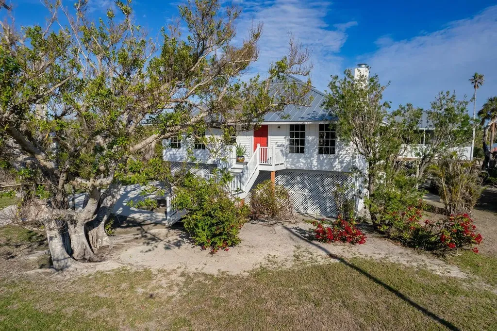 220 Palm Lake Drive Sanibel FL 33957