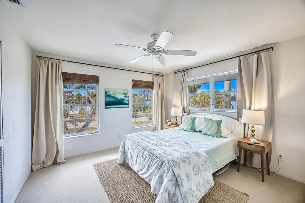 220 Palm Lake Drive Sanibel FL 33957