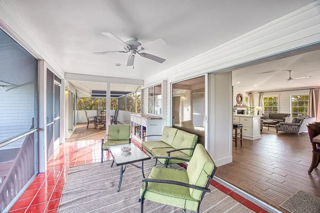 220 Palm Lake Drive Sanibel FL 33957