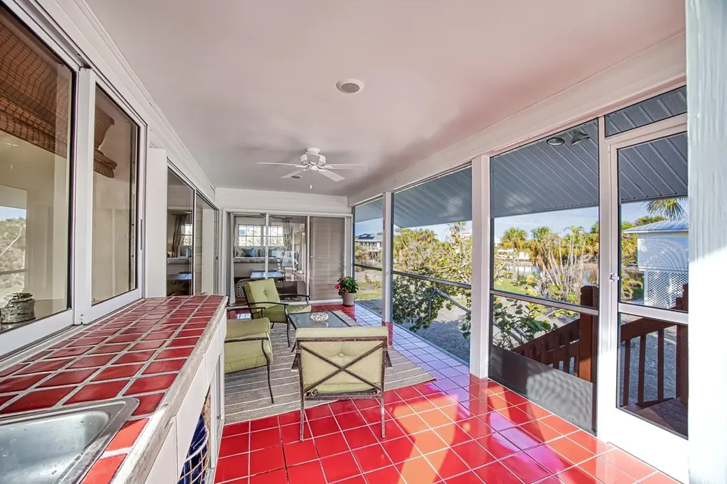 220 Palm Lake Drive Sanibel FL 33957