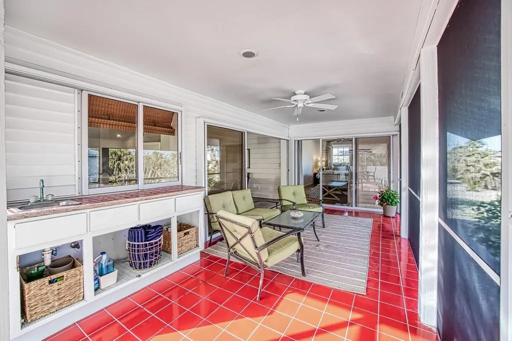 220 Palm Lake Drive Sanibel FL 33957