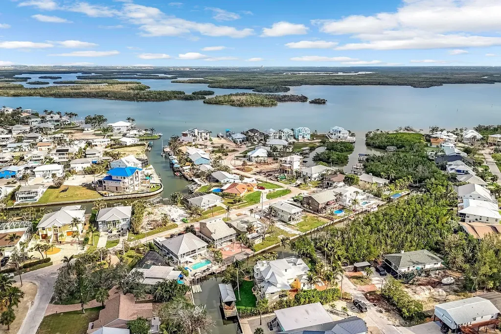 260 Sterling Avenue Fort Myers Beach FL 33931