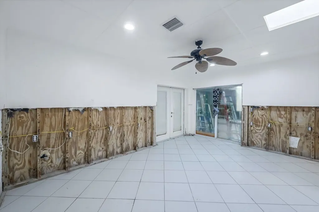 260 Sterling Avenue Fort Myers Beach FL 33931