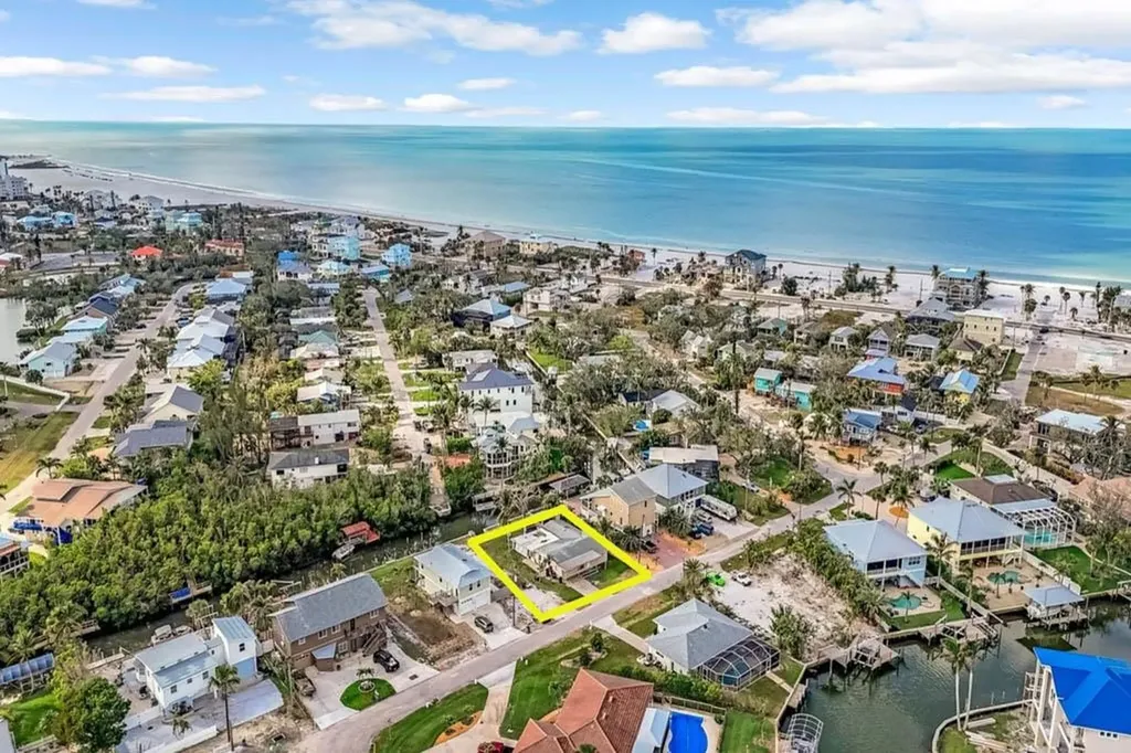 260 Sterling Avenue Fort Myers Beach FL 33931