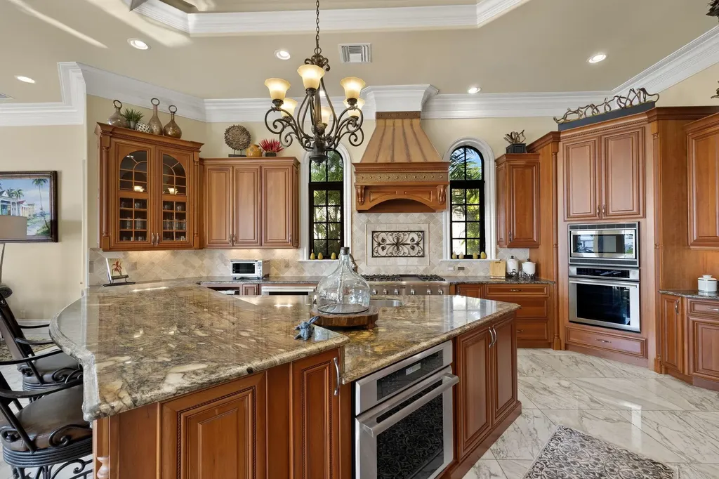 2704 Shriver Drive Fort Myers FL 33901