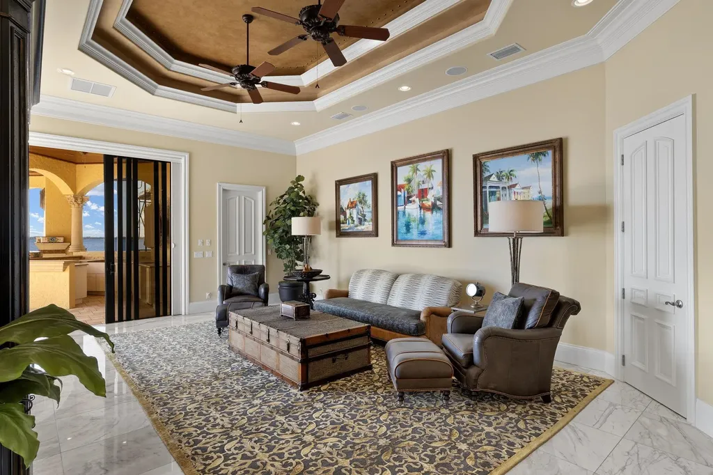 2704 Shriver Drive Fort Myers FL 33901