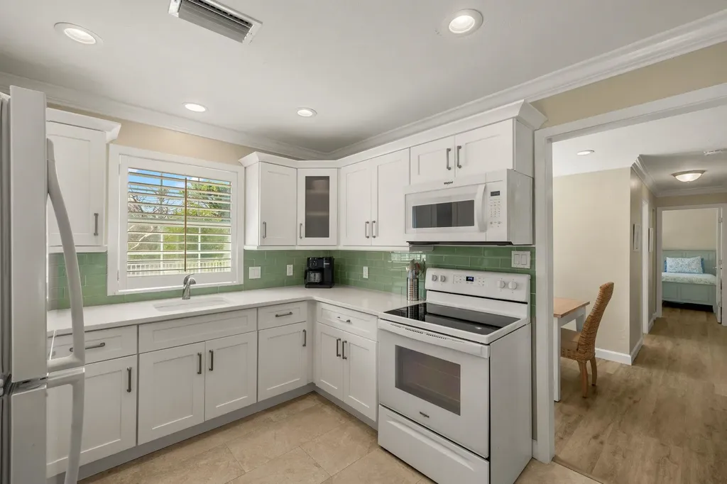1139 Buttonwood Lane Sanibel FL 33957