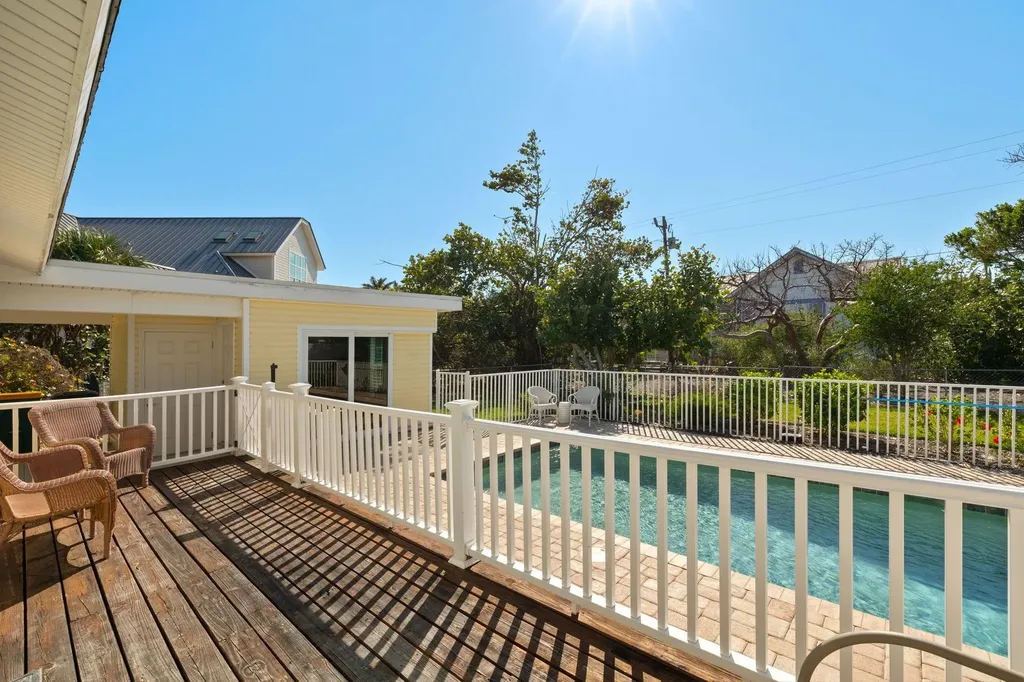 1139 Buttonwood Lane Sanibel FL 33957