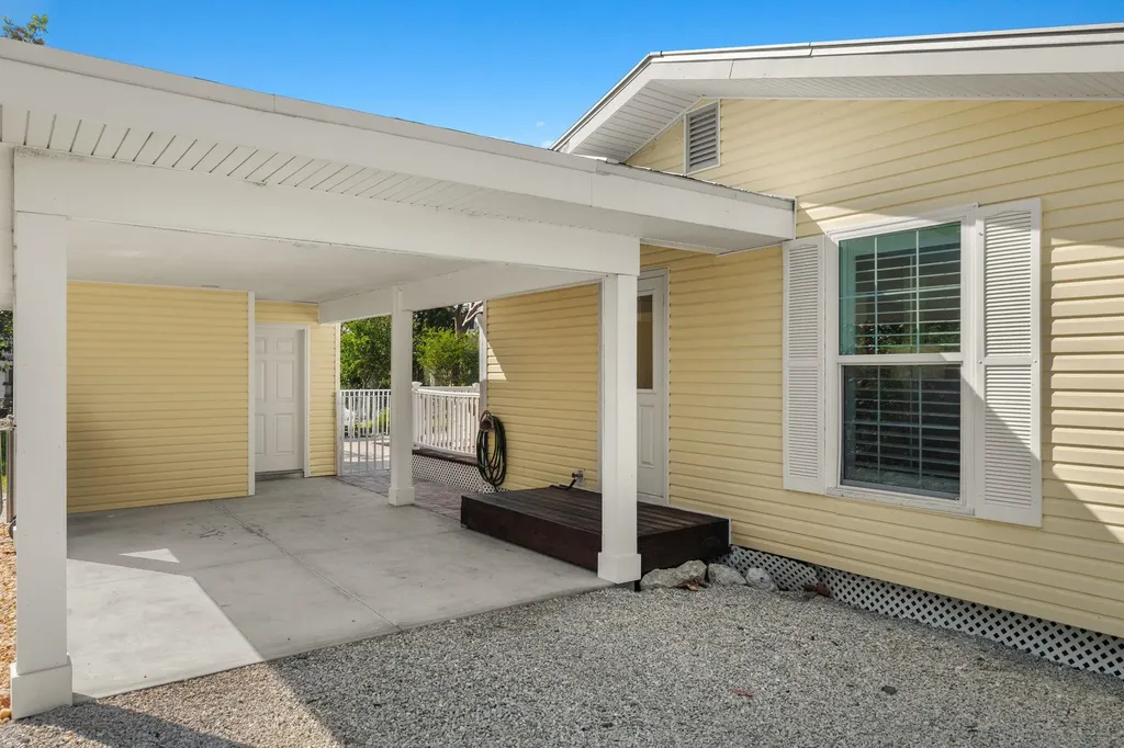 1139 Buttonwood Lane Sanibel FL 33957