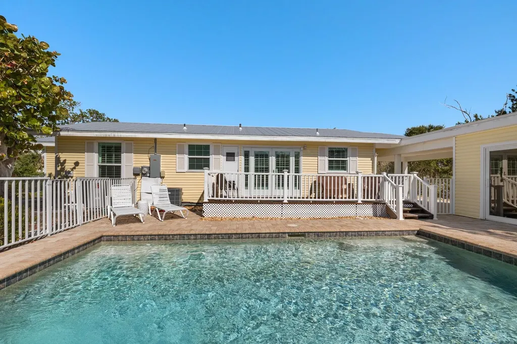 1139 Buttonwood Lane Sanibel FL 33957