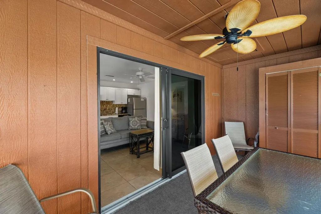 1811 Olde Middle Gulf Drive Sanibel FL 33957