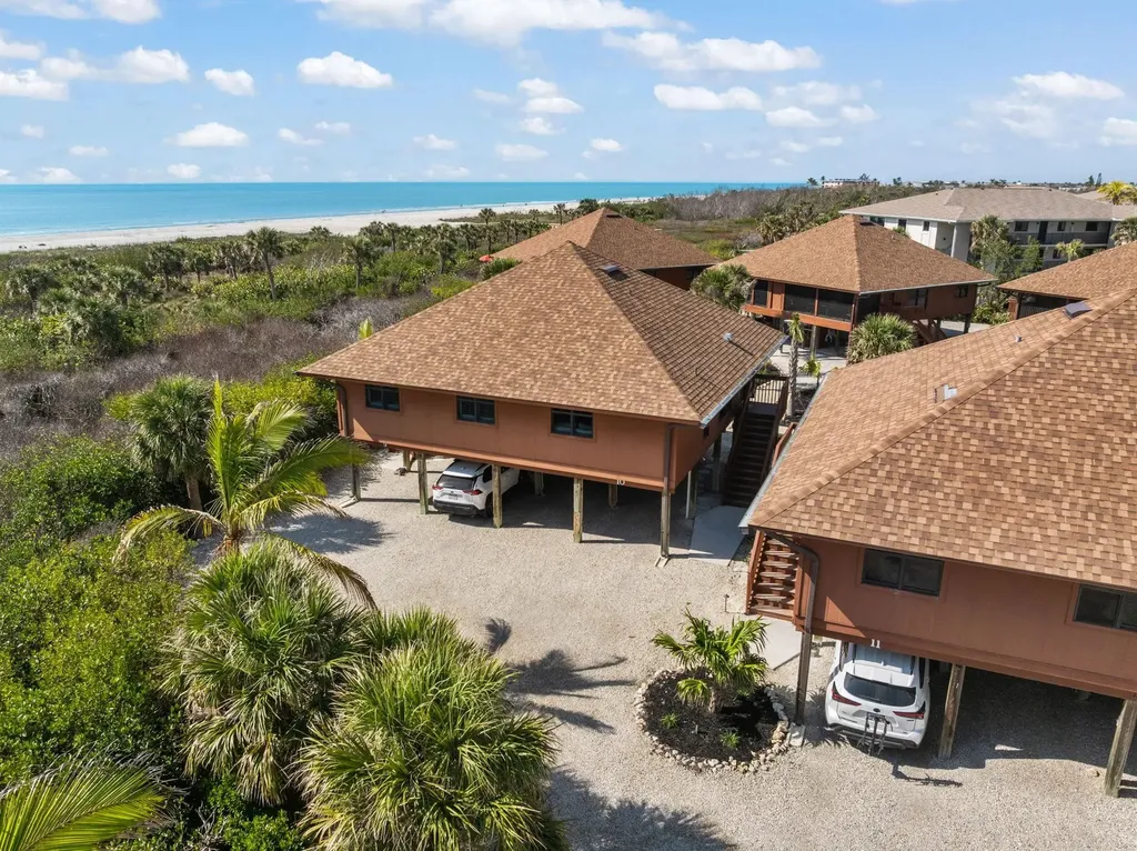 1811 Olde Middle Gulf Drive Sanibel FL 33957