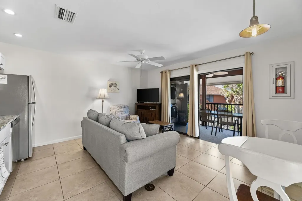 1811 Olde Middle Gulf Drive Sanibel FL 33957