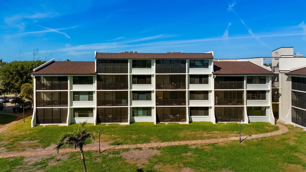 979 E Gulf Drive Sanibel FL 33957