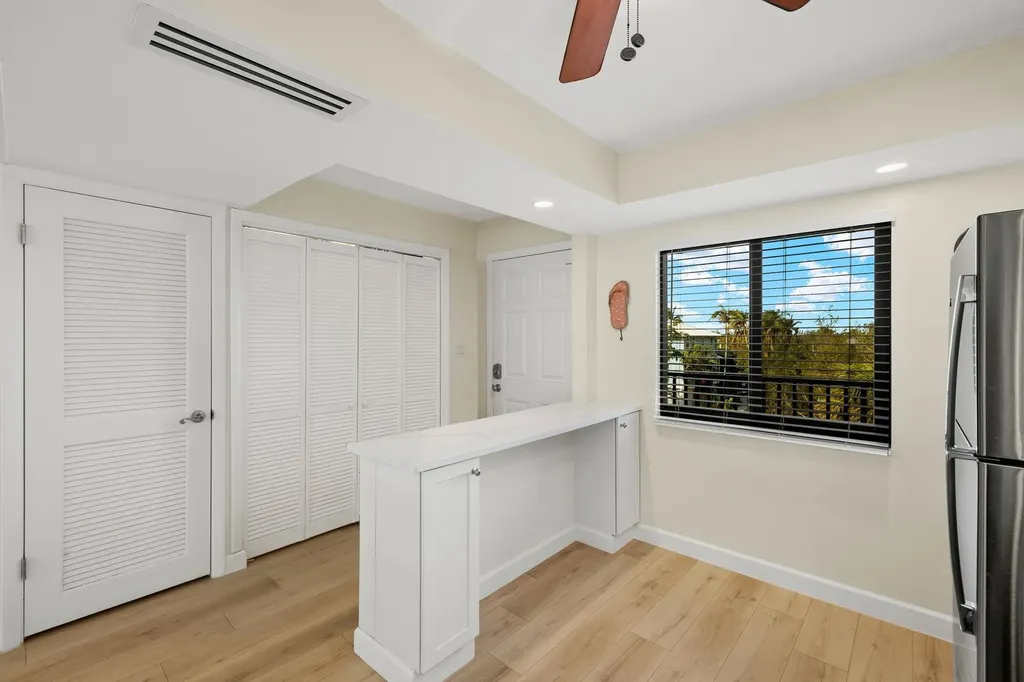 979 E Gulf Drive Sanibel FL 33957