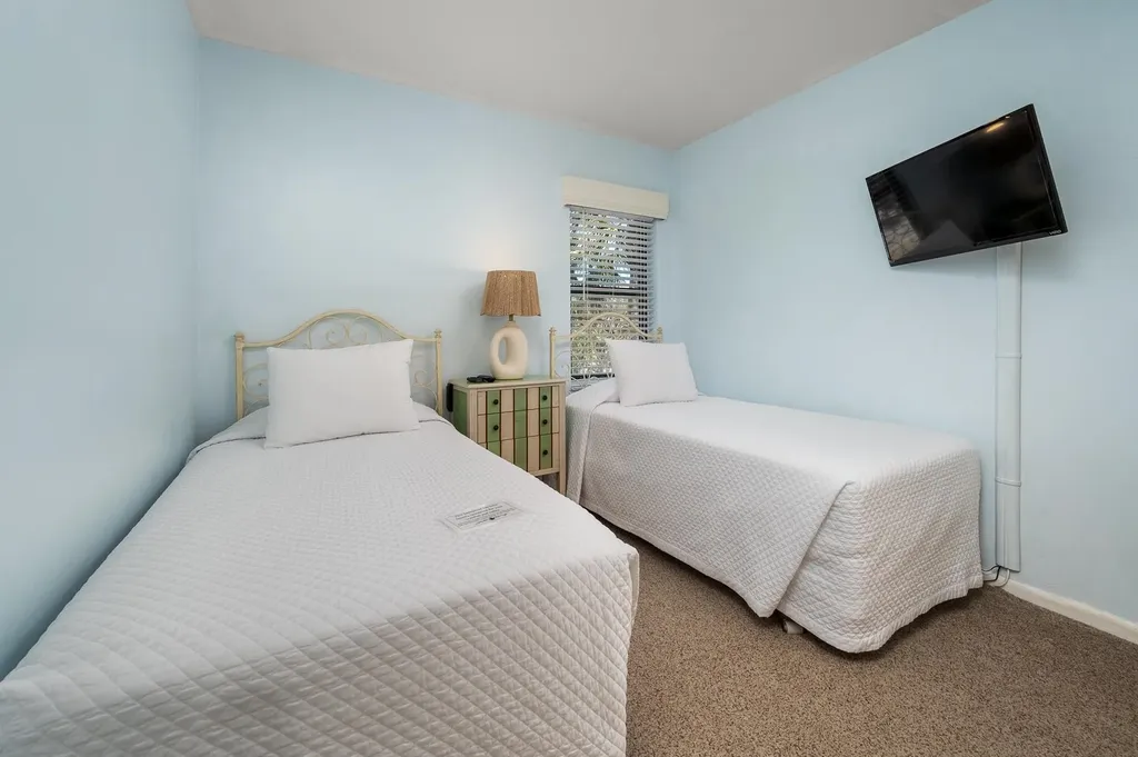 845 E Gulf Drive Sanibel FL 33957