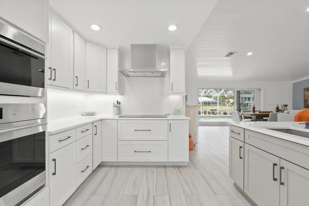 821 Lindgren Boulevard Sanibel FL 33957