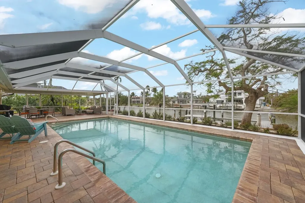 821 Lindgren Boulevard Sanibel FL 33957