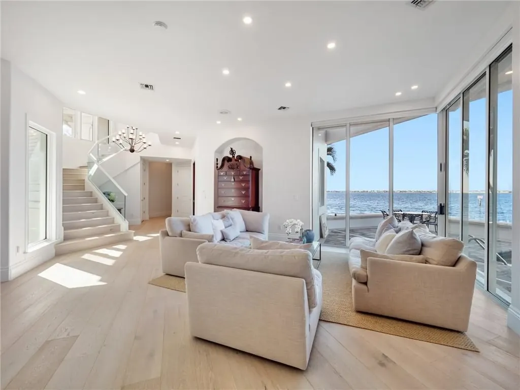 771 Cypress Lake Circle Fort Myers FL 33919