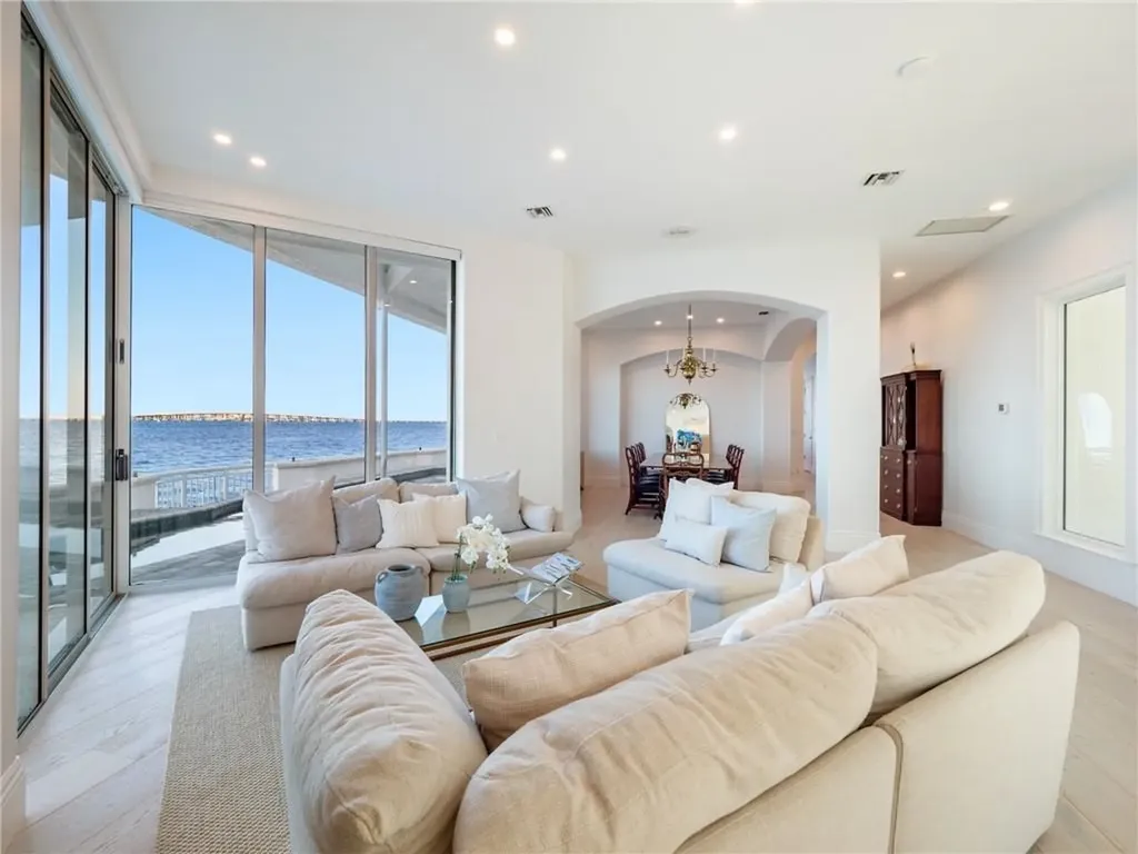 771 Cypress Lake Circle Fort Myers FL 33919