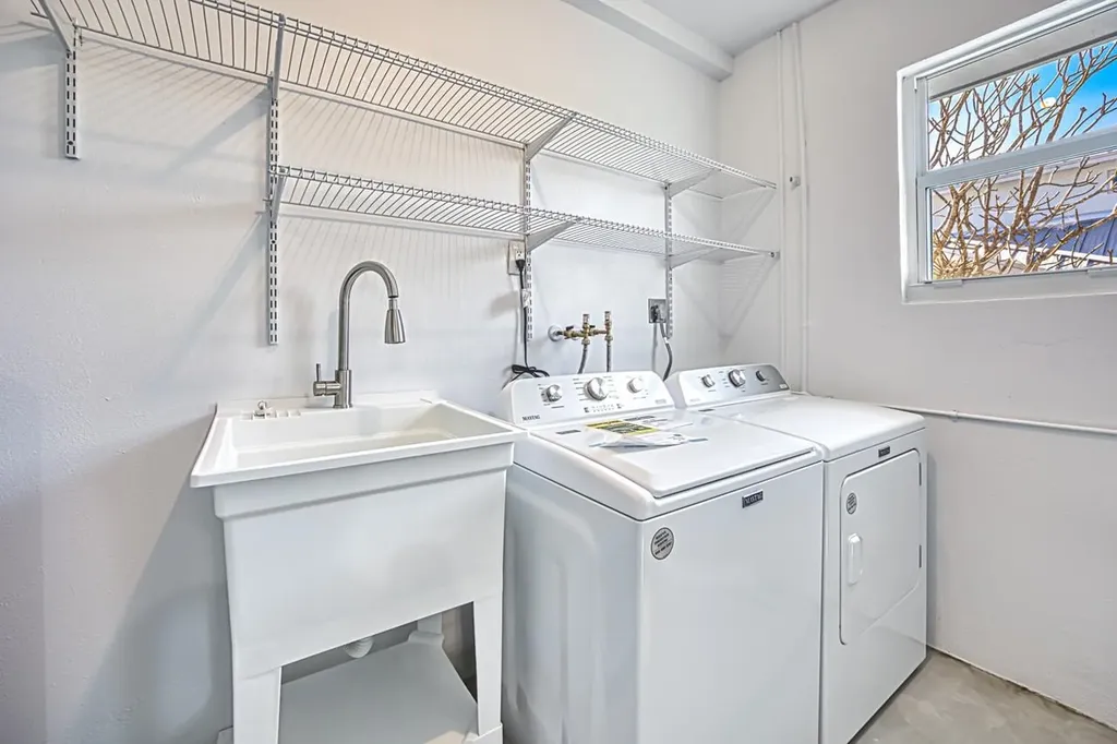 800 Beach Road Sanibel FL 33957