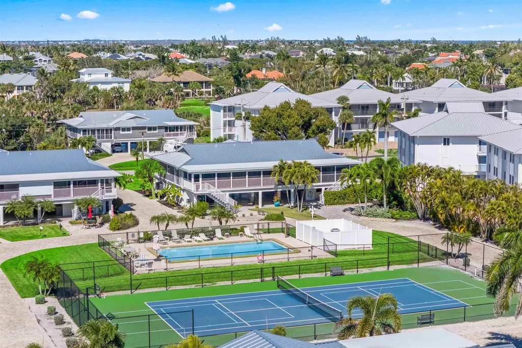 1351 Middle Gulf Drive Sanibel FL 33957