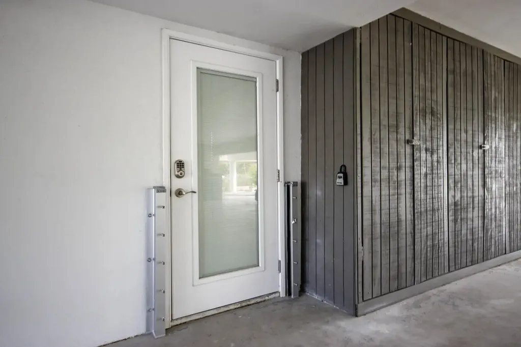 1351 Middle Gulf Drive Sanibel FL 33957