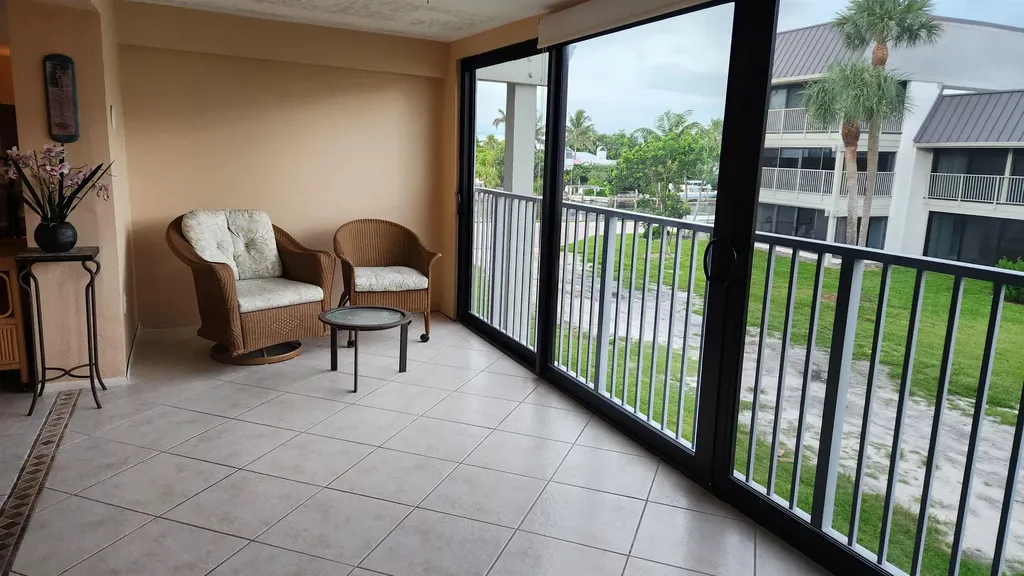 760 Sextant Drive Sanibel FL 33957