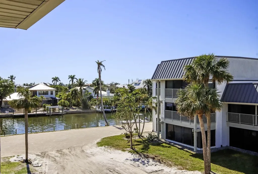 760 Sextant Drive Sanibel FL 33957