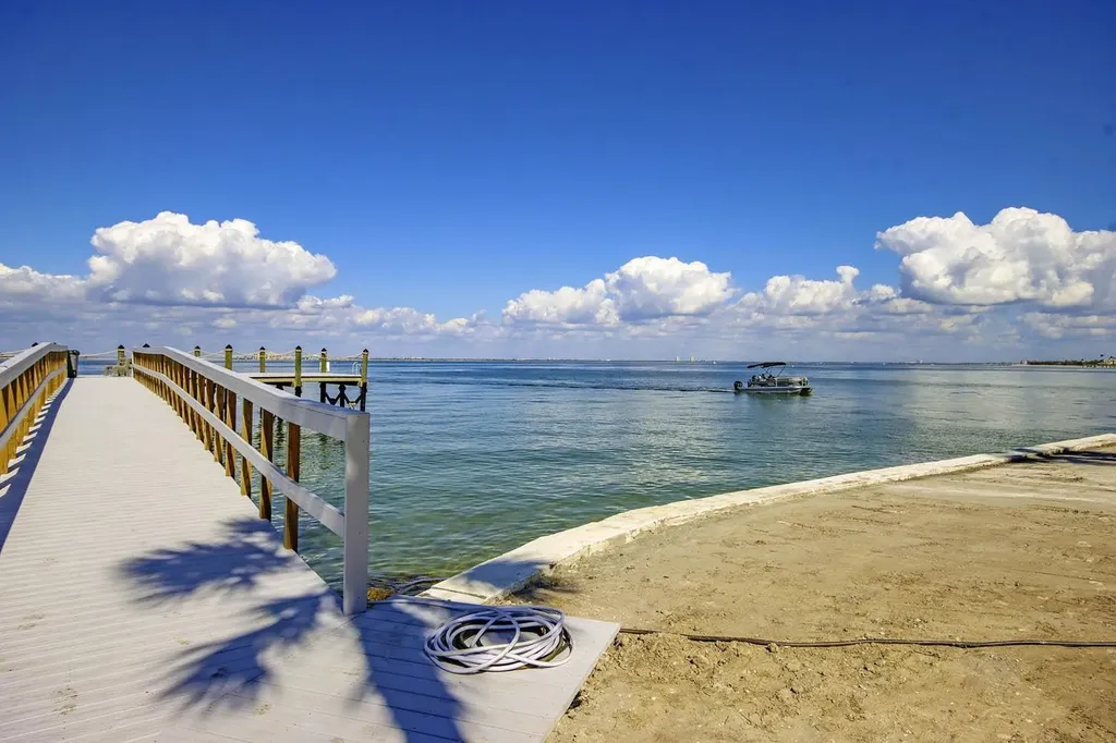 760 Sextant Drive Sanibel FL 33957