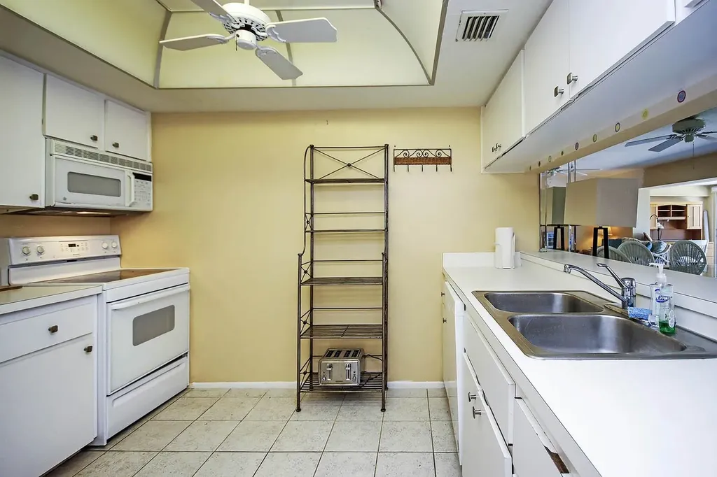 760 Sextant Drive Sanibel FL 33957