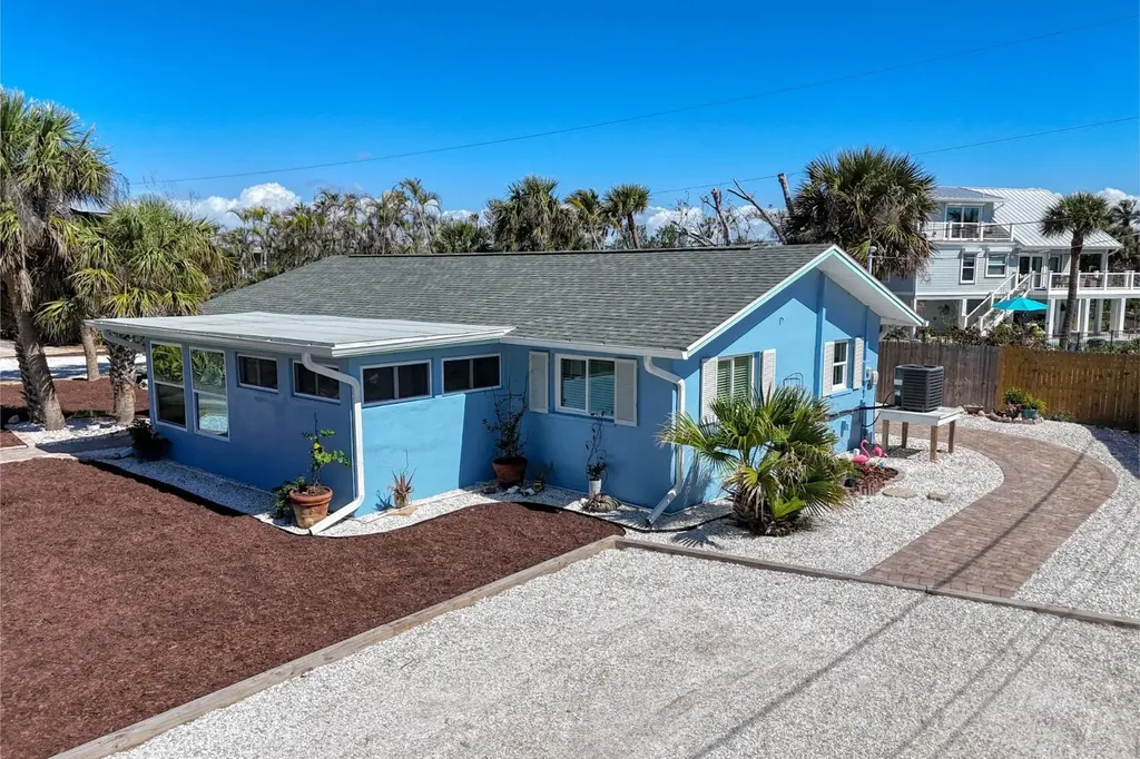 220 Hurricane Lane Sanibel FL 33957