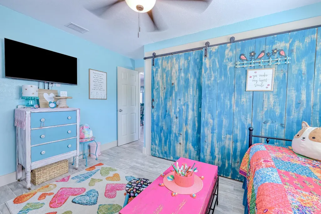 220 Hurricane Lane Sanibel FL 33957