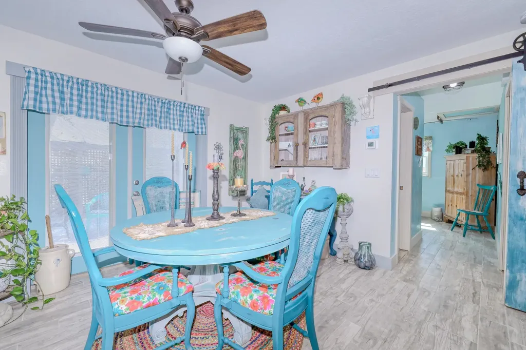 220 Hurricane Lane Sanibel FL 33957