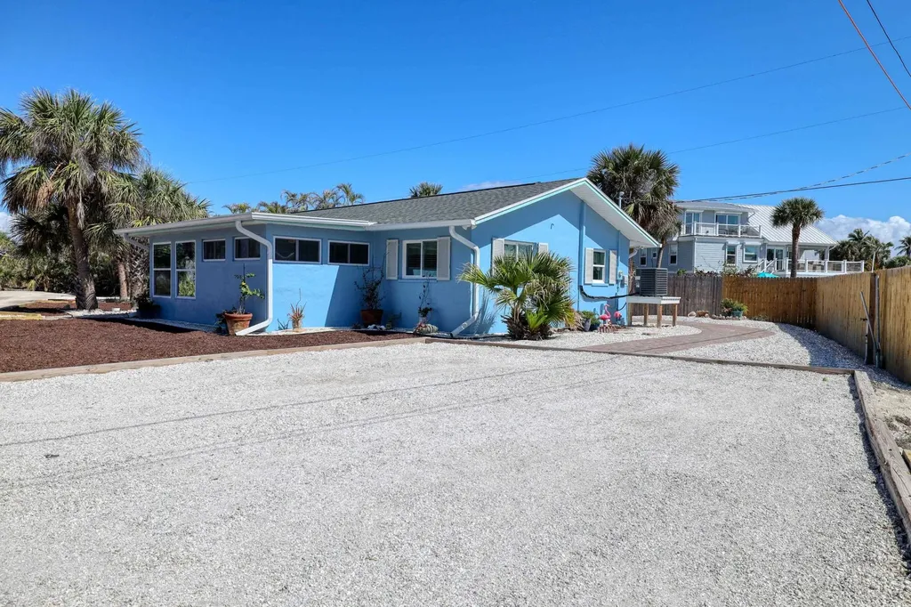 220 Hurricane Lane Sanibel FL 33957