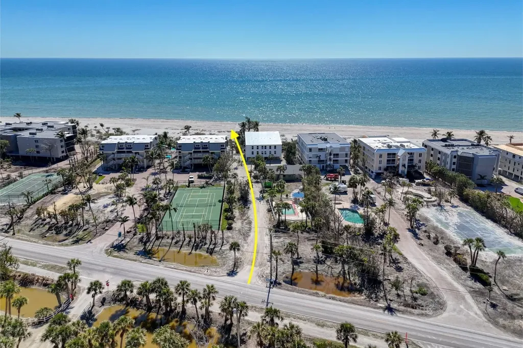 220 Hurricane Lane Sanibel FL 33957