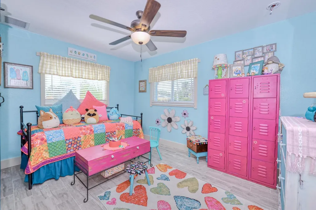 220 Hurricane Lane Sanibel FL 33957