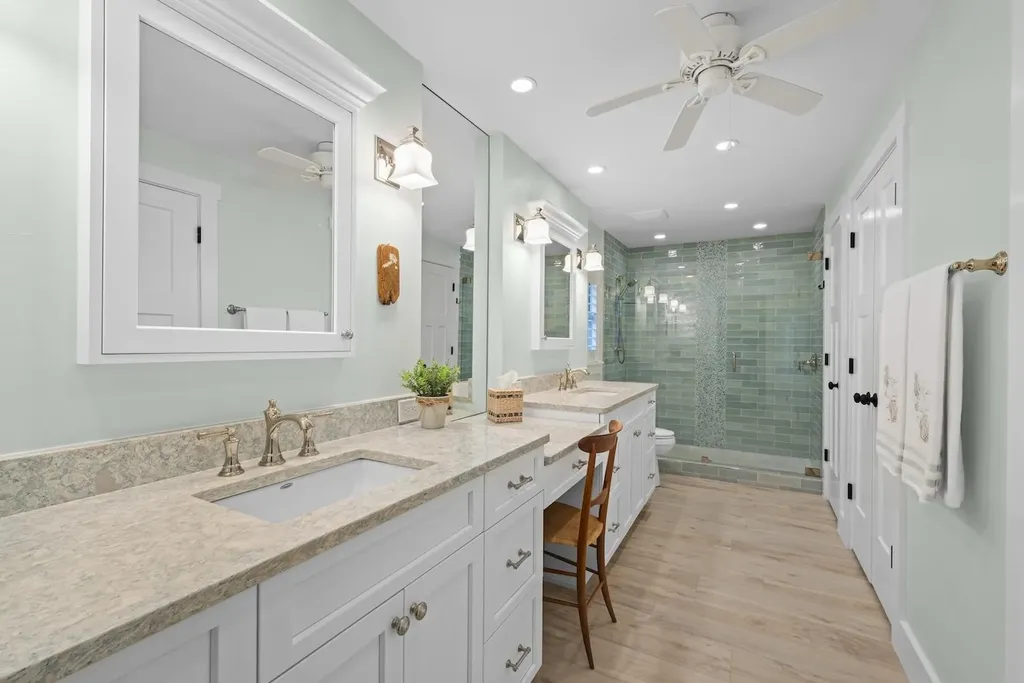 991 Whelk Drive Sanibel FL 33957