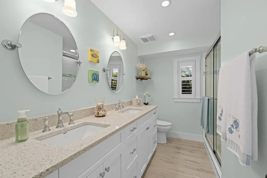 991 Whelk Drive Sanibel FL 33957