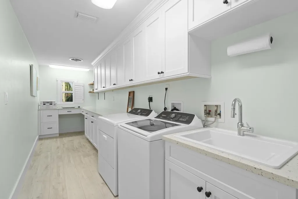 991 Whelk Drive Sanibel FL 33957